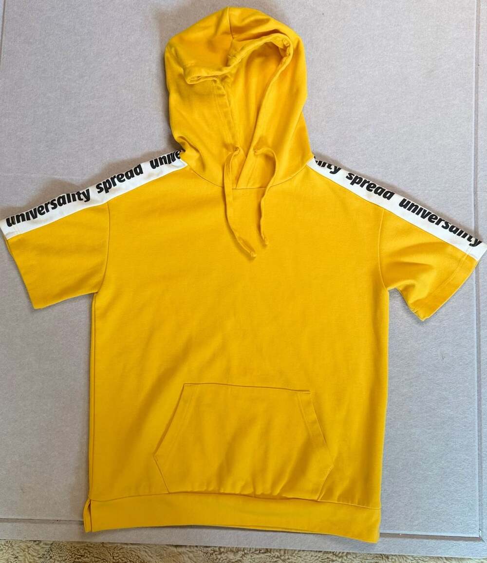 LITmus Yellow Short Sleeve Hoodie Size 90 Graphic Shoulder Tape Kangaroo Pocket